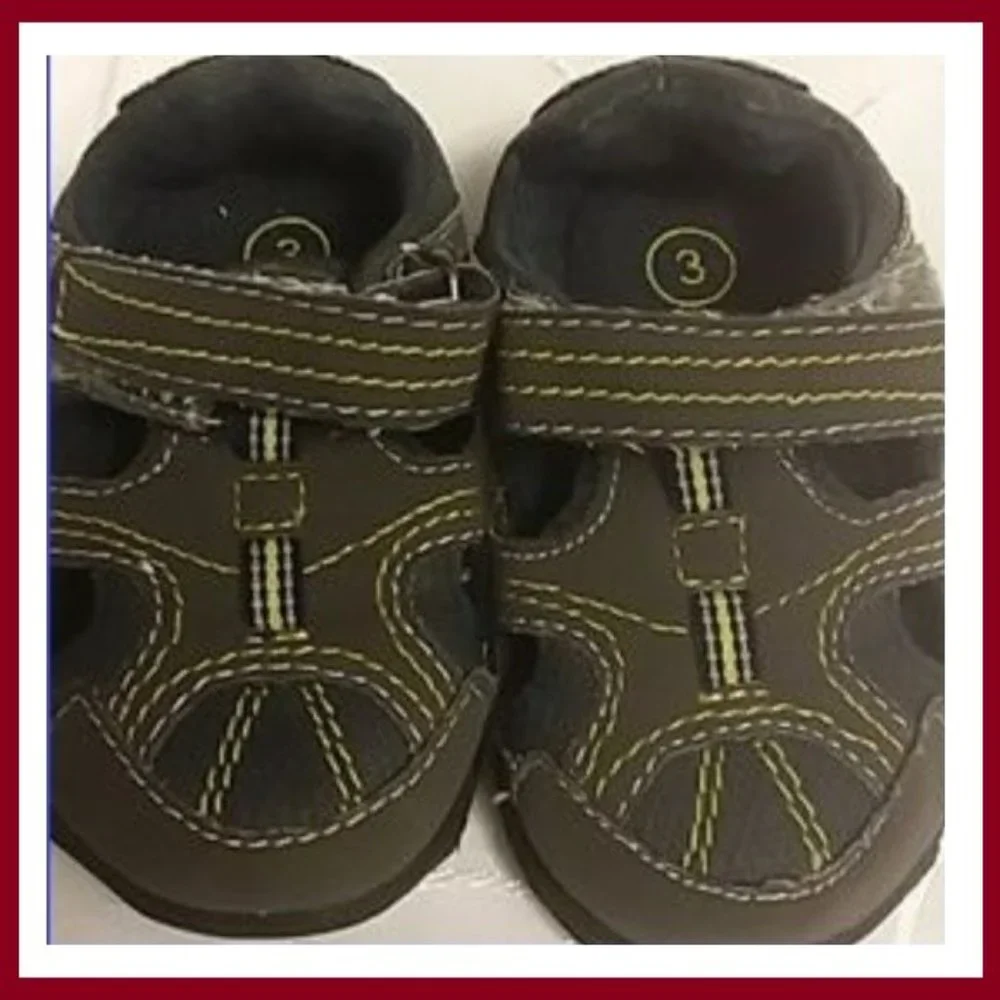 Infant boy's sandals